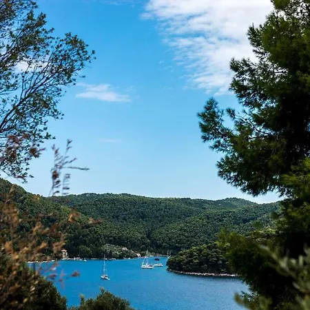 The Ionisi Otel Panormos (Skopelos)