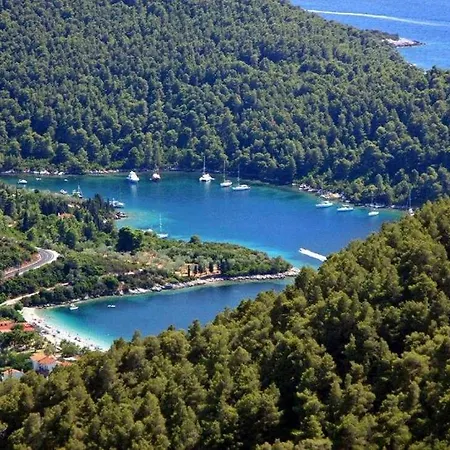 The Ionisi Otel Panormos (Skopelos)
